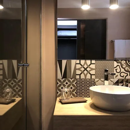 Araja Villa&suite By Geocharme