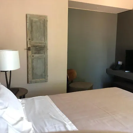 Araja Villa&suite By Geocharme 4*