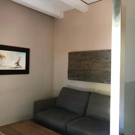 Araja Villa&suite By Geocharme Bed and Breakfast